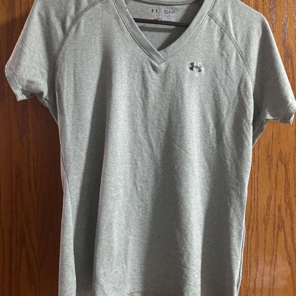 Under ArmourHeather Gray V-Neck Tee - Picture 1 of 3